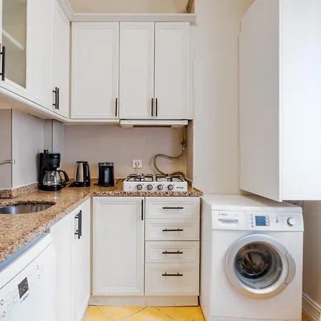 Chic Modern Flat W Balcony 5 Min To Taksim Lägenhet *