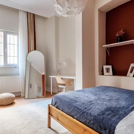 Chic Modern Flat W Balcony 5 Min To Taksim شقة اسطنبول