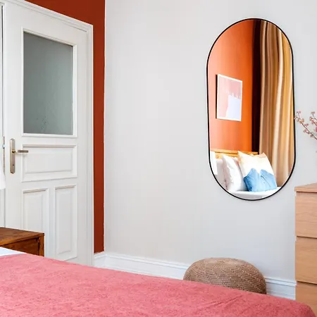 Chic Modern Flat W Balcony 5 Min To Taksim Apartment Istanbul