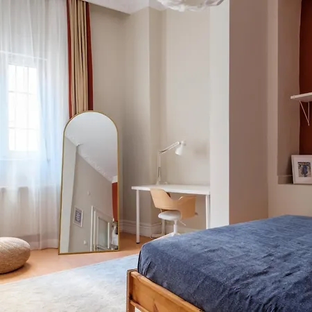 Apartment Chic Modern Flat W Balcony 5 Min To Taksim *