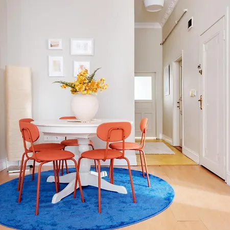 Chic Modern Flat W Balcony 5 Min To Taksim * Istambul