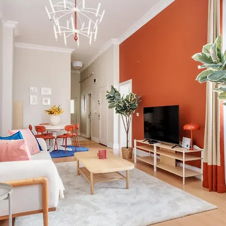 Chic Modern Flat W Balcony 5 Min To Taksim Istambul